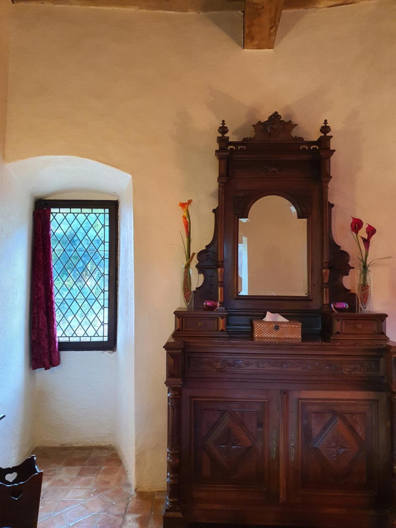 Chambre d'Hôtes au Château de Belcastel Belcastel  Exterior foto